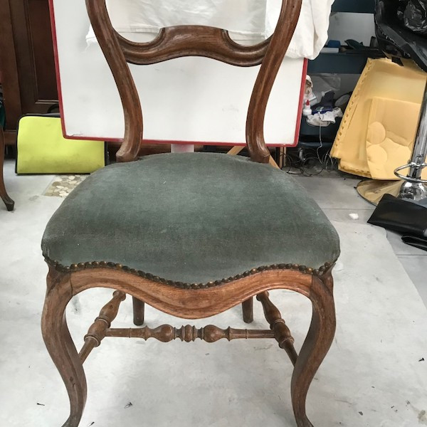 Ensemble de chaises, restauration