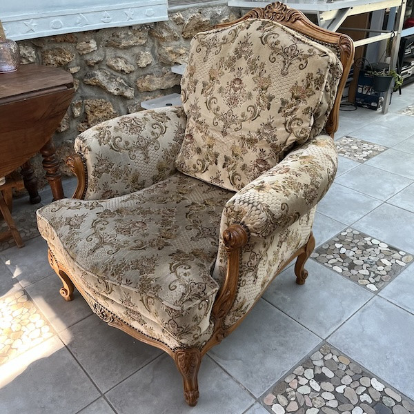 Paire de fauteuils, restauration