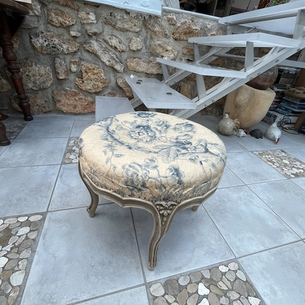 Tabouret de piano, restauration