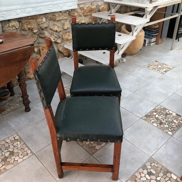 Ensemble de chaises de style espagnol, restauration