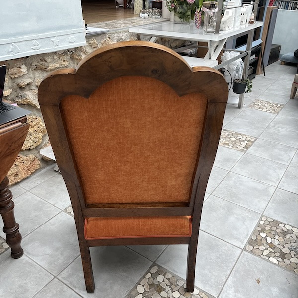 Fauteuil Voltaire en noyer